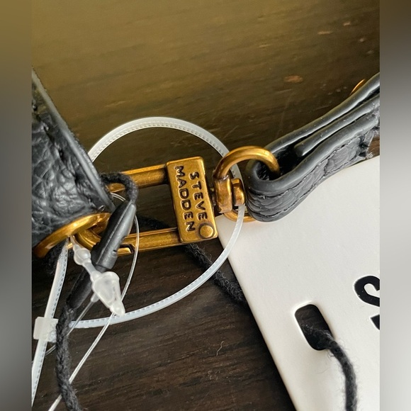 Steve Madden Black Leather Wristlet with Gold Accents - Picture 5 of 10